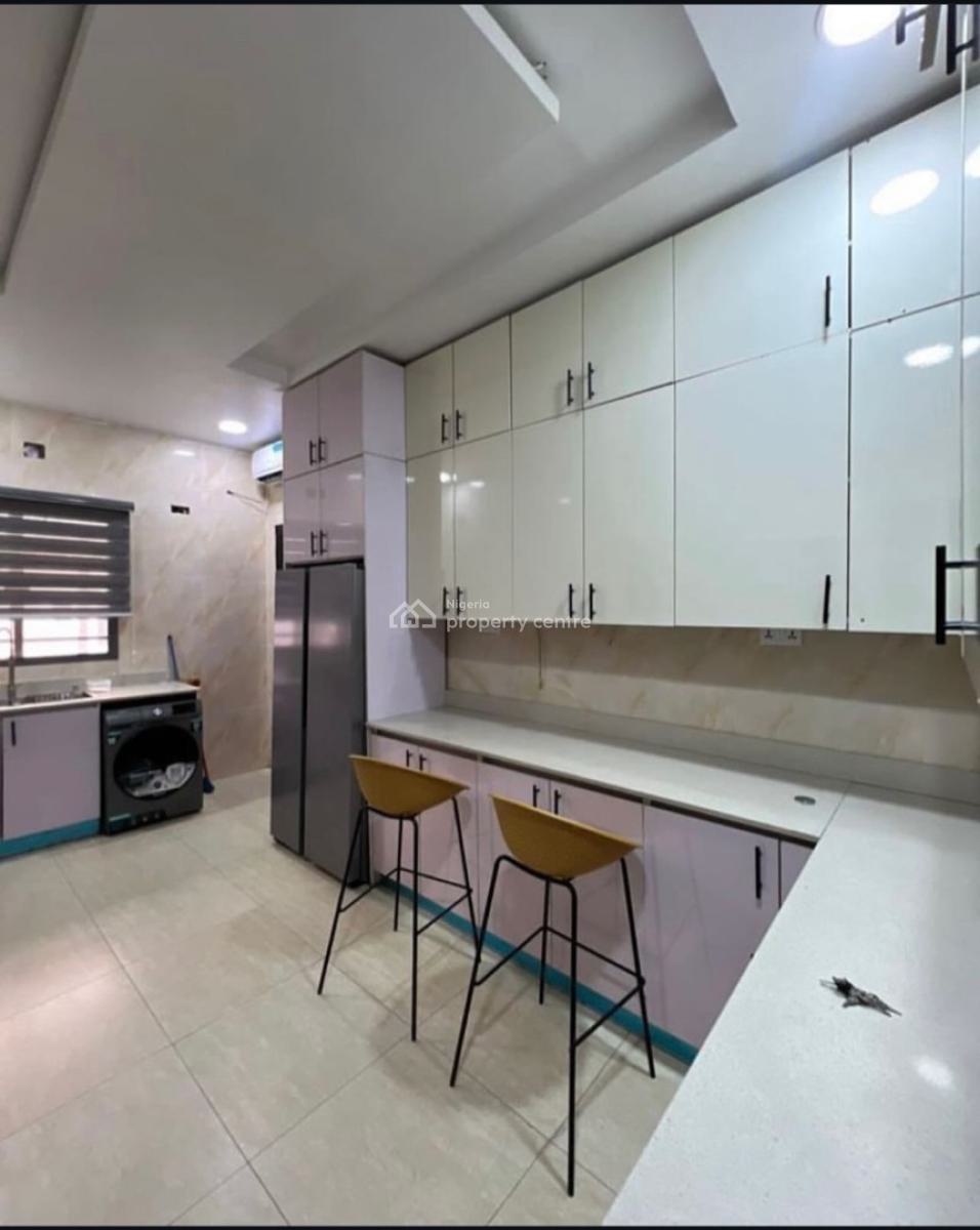 3 Bedroom Apartment, Ologolo, Lekki, Lagos, Flat / Apartment for Sale