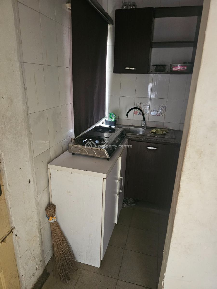 Mini Flat, Off Folashbo, Lekki Phase 1, Lekki, Lagos, Mini Flat (room and Parlour) for Rent