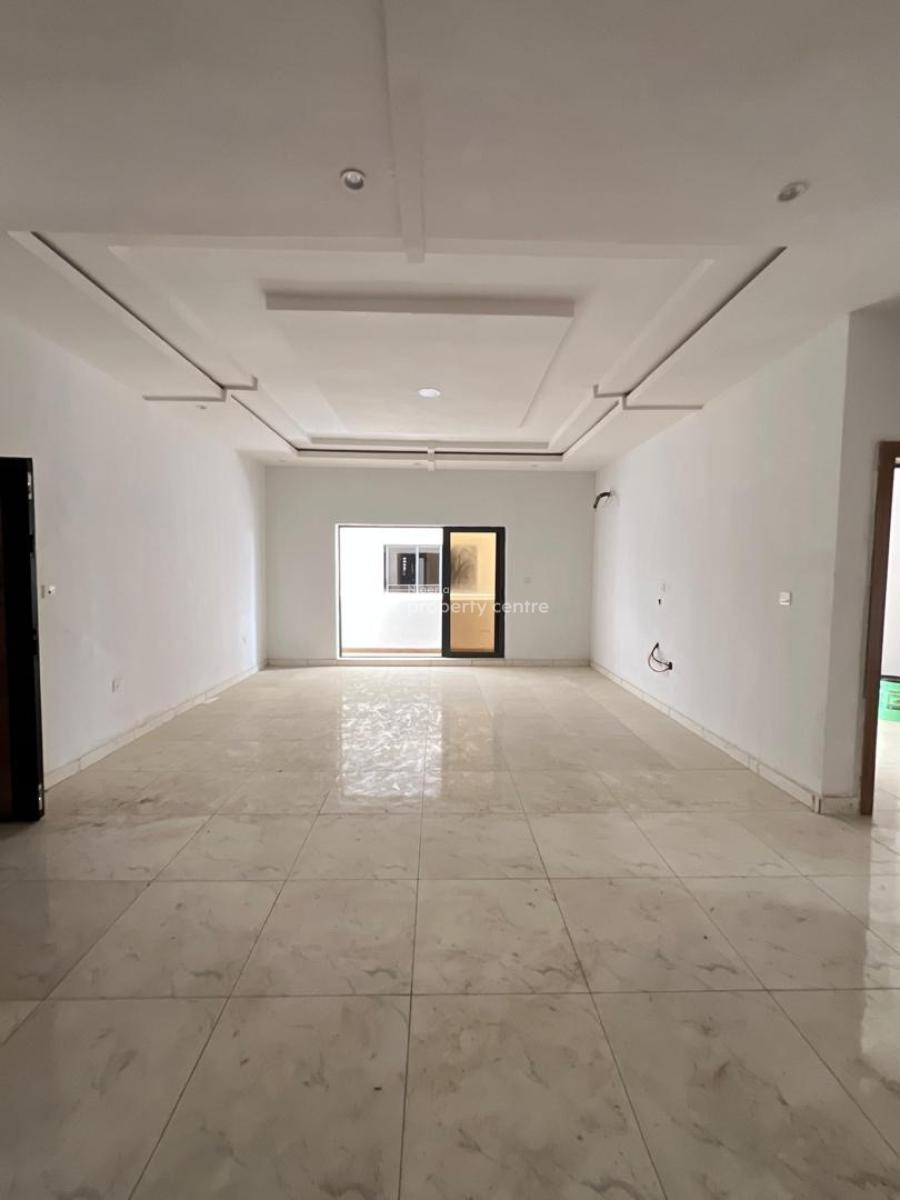 Beautifully Built 2 Bedroom Apartment with Gym in Central Location, Lekki Phase 1, Lekki, Lagos, Flat / Apartment for Sale