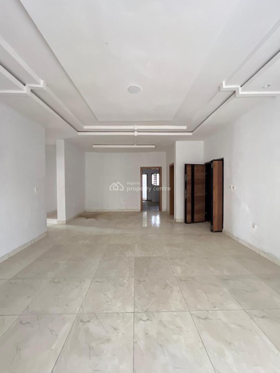 Beautifully Built 2 Bedroom Apartment with Gym in Central Location, Lekki Phase 1, Lekki, Lagos, Flat / Apartment for Sale