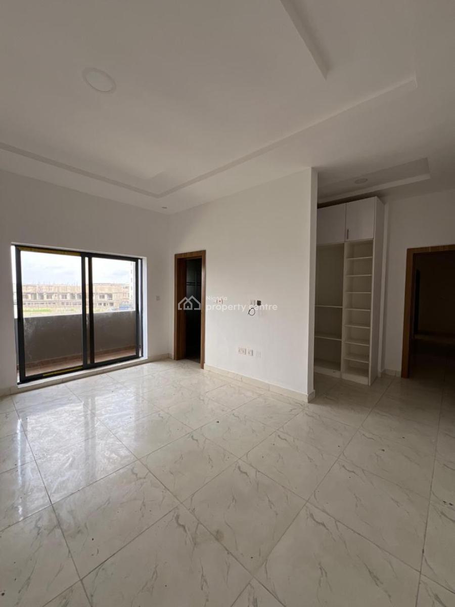 Beautifully Built 2 Bedroom Apartment with Gym in Central Location, Lekki Phase 1, Lekki, Lagos, Flat / Apartment for Sale