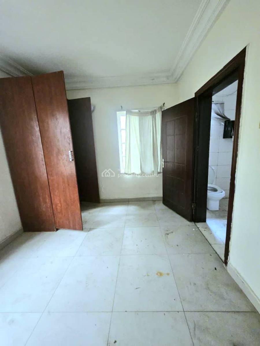 Cozy 3-bedroom Apartment with Pool and Bq, Victoria Island (vi), Lagos, Flat / Apartment for Rent
