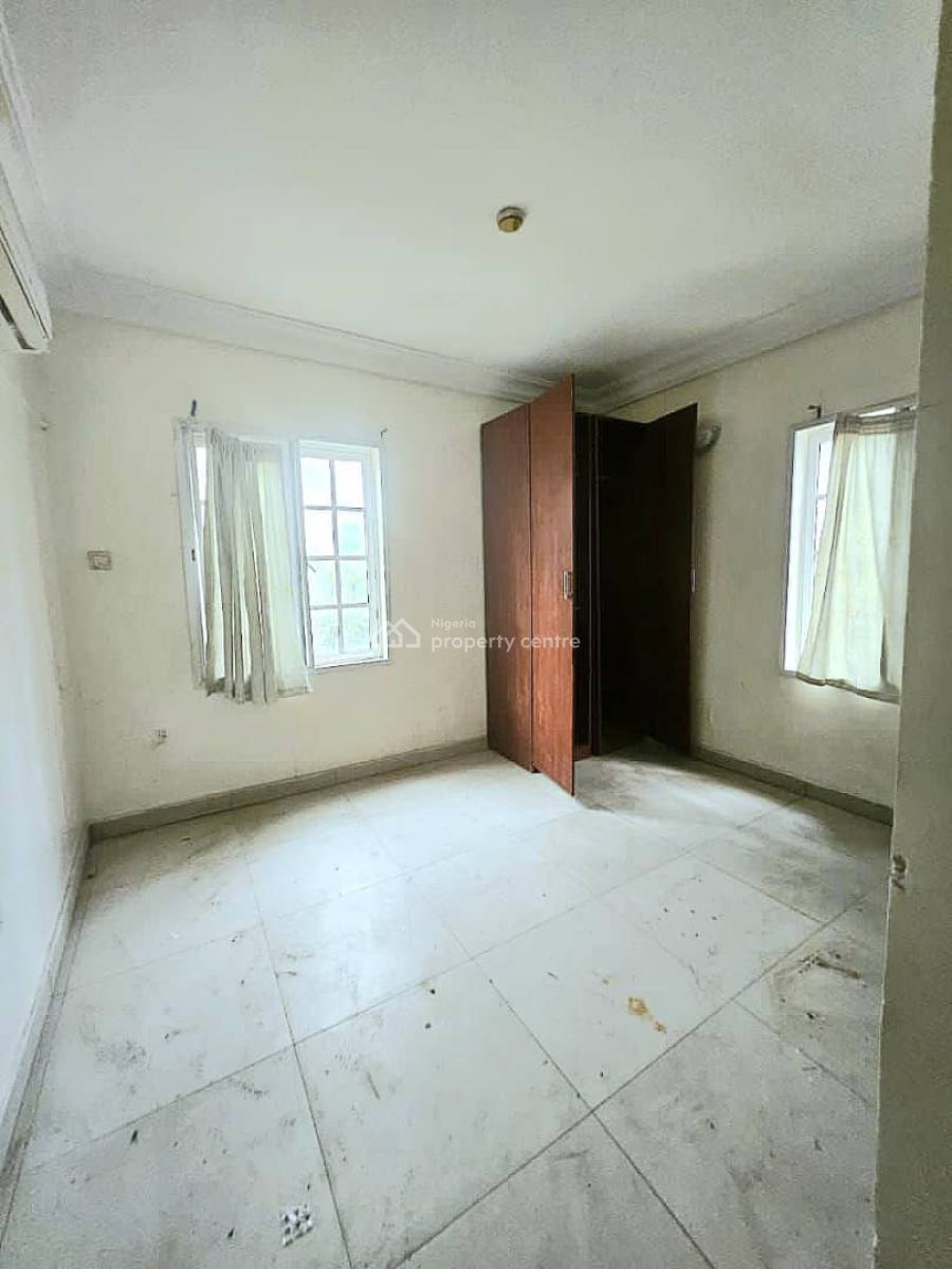 Cozy 3-bedroom Apartment with Pool and Bq, Victoria Island (vi), Lagos, Flat / Apartment for Rent