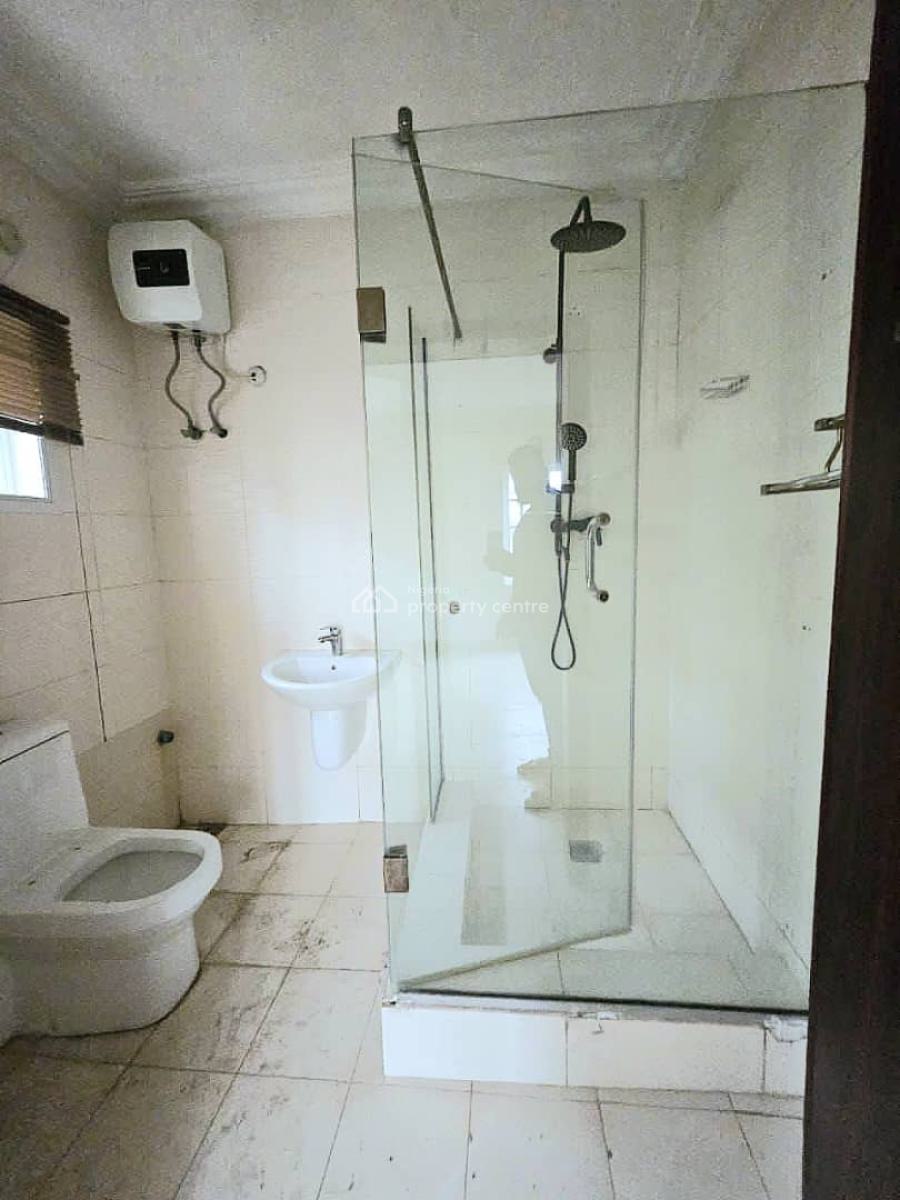 Cozy 3-bedroom Apartment with Pool and Bq, Victoria Island (vi), Lagos, Flat / Apartment for Rent