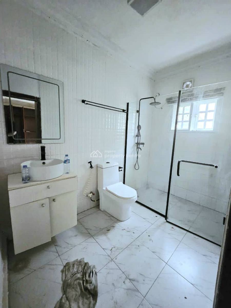 Cozy 3-bedroom Apartment with Pool and Bq, Victoria Island (vi), Lagos, Flat / Apartment for Rent