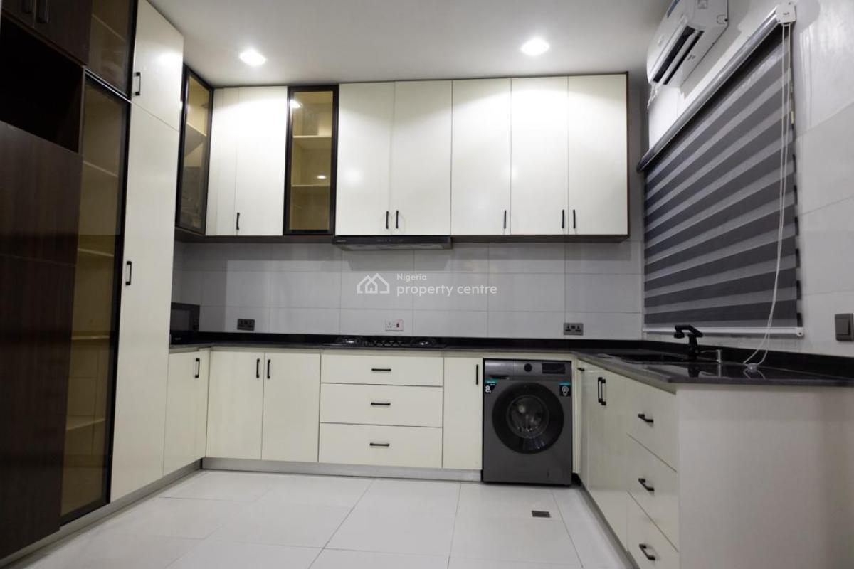 5-bedroom Detached Duplex with Great Facilities, Guzape District, Abuja, Detached Duplex Short Let