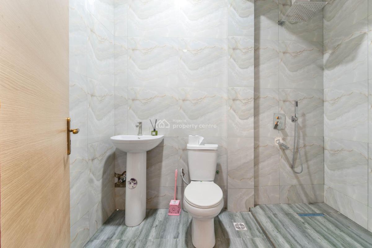Stunning 3-bedroom Apartment, Victoria Island (vi), Lagos, Flat / Apartment Short Let