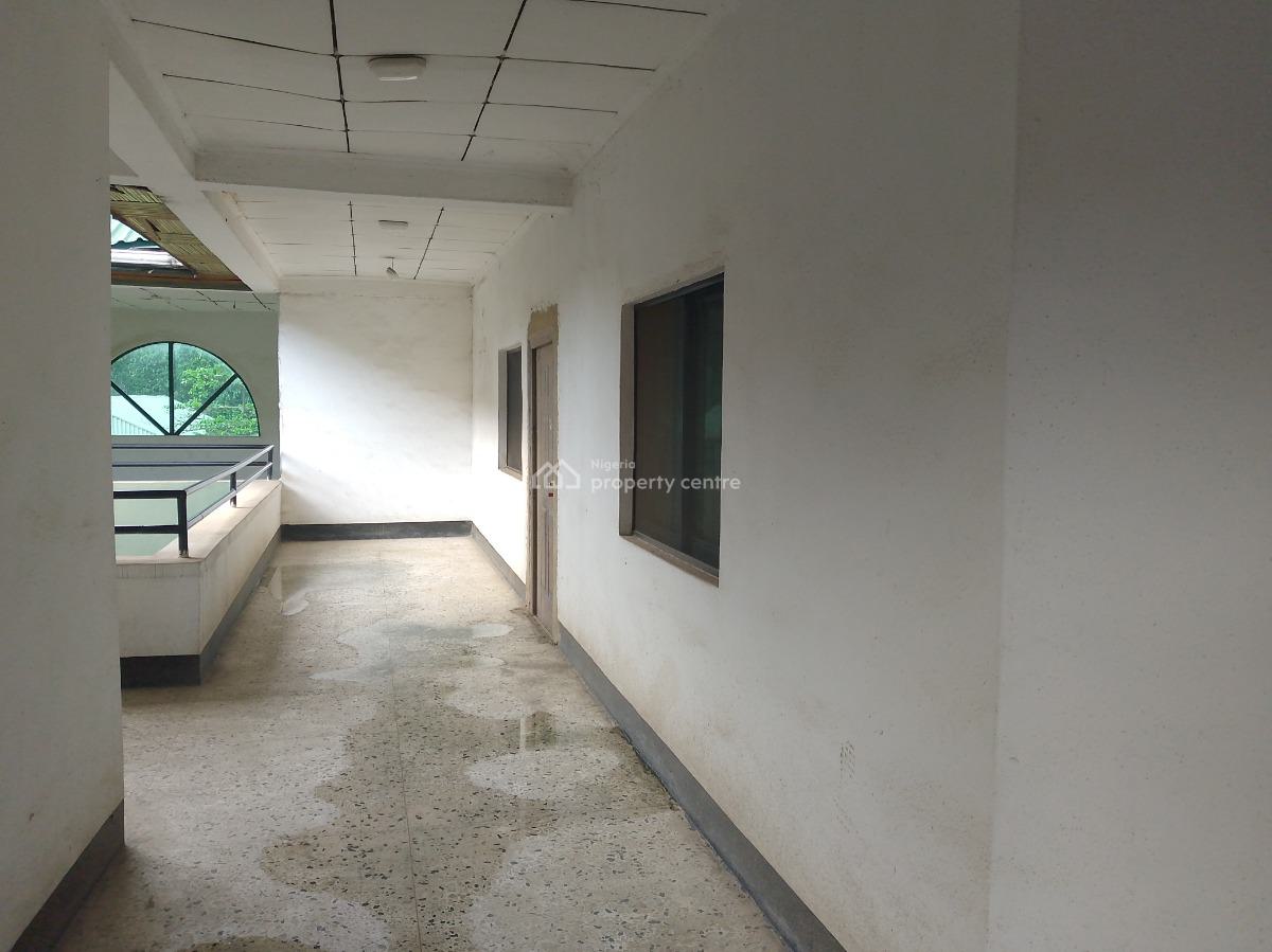 Spacious 3 Bedroom Office 200sqm, Wuse 2, Abuja, Office Space for Sale