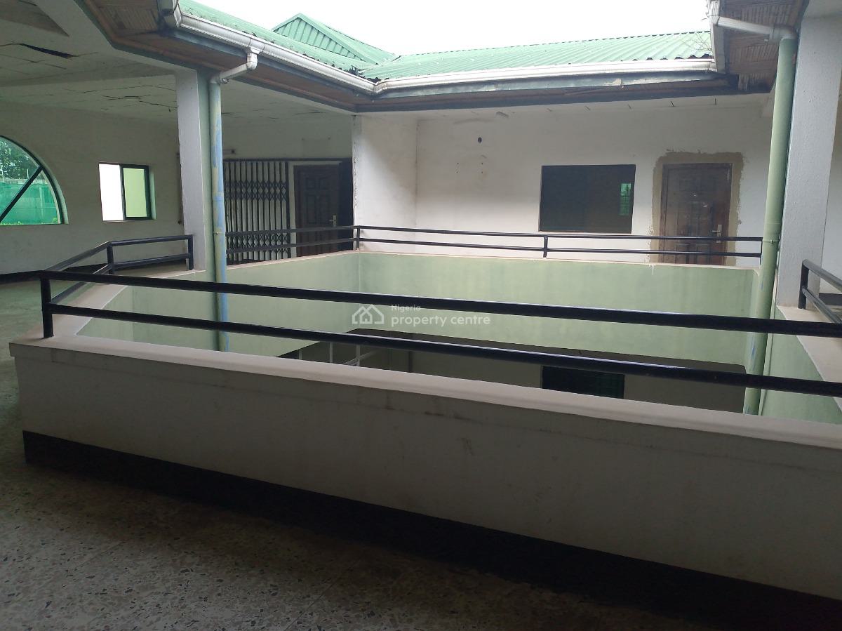 Spacious 3 Bedroom Office 200sqm, Wuse 2, Abuja, Office Space for Sale