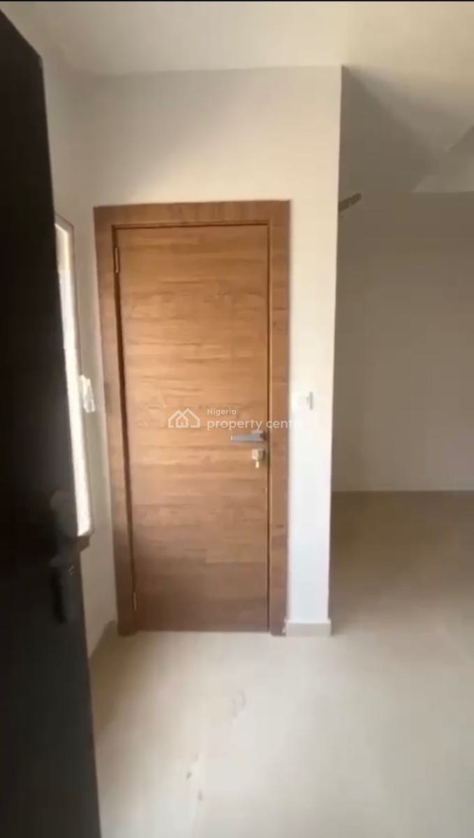 Standard 3-bedroom Apartment, Close to Ochacho Estate Axis, Life Camp, Abuja, Flat / Apartment for Rent