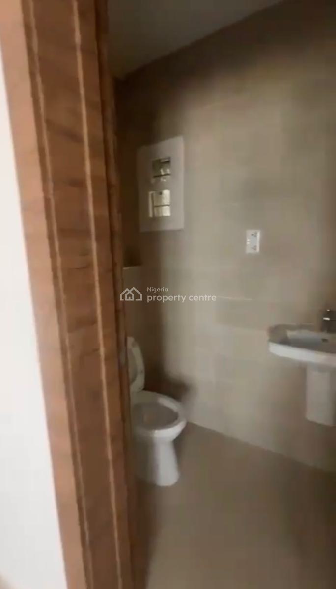 Standard 3-bedroom Apartment, Close to Ochacho Estate Axis, Life Camp, Abuja, Flat / Apartment for Rent
