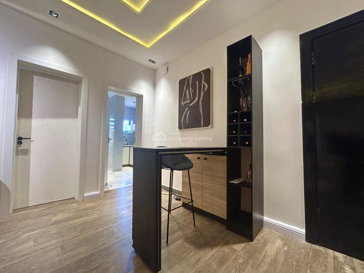 Nicely Furnished 2 Bedroom Apartment, Ikoyi, Lagos, Flat / Apartment Short Let