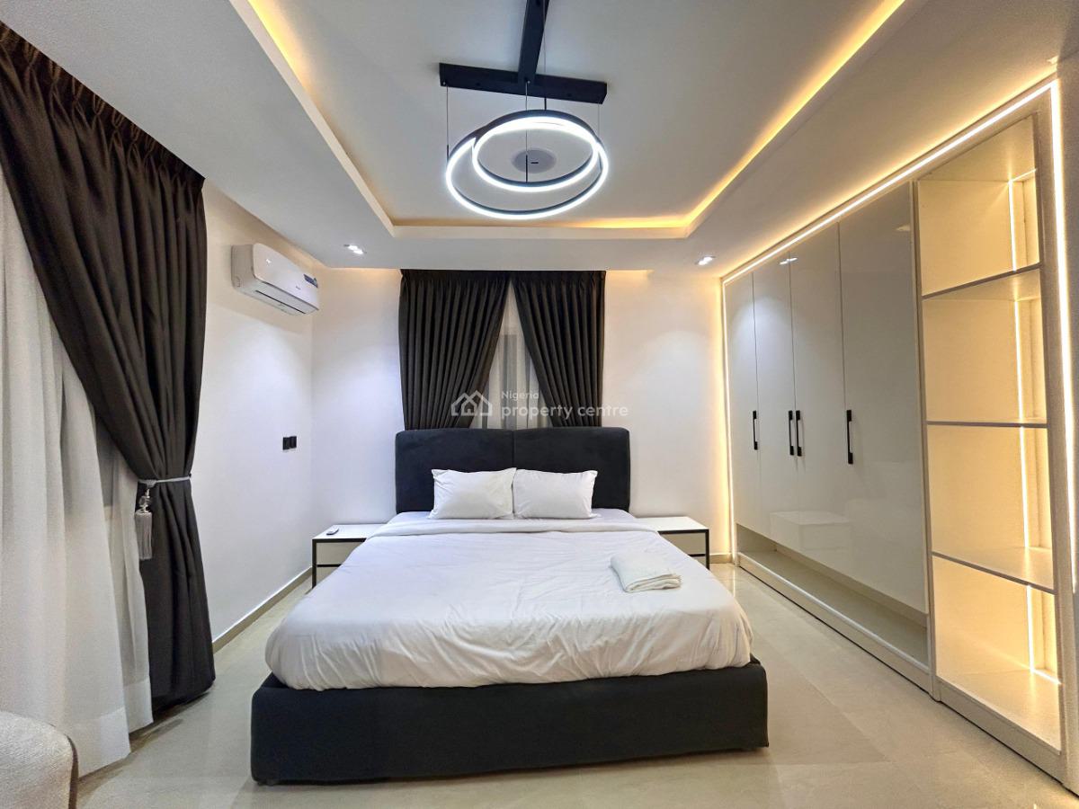 Nicely Furnished Four Bedroom Apartment, Oniru, Victoria Island (vi), Lagos, Flat / Apartment Short Let