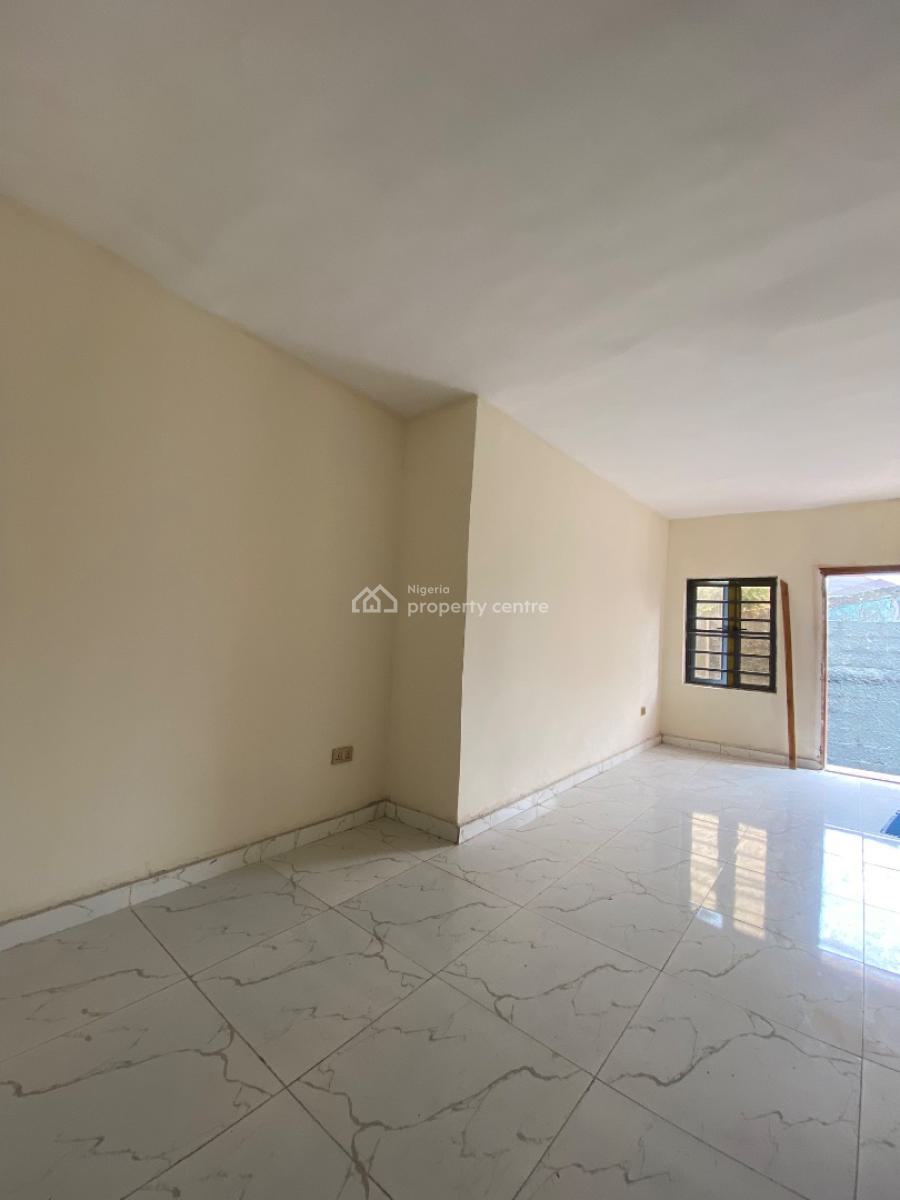 Spacious Sharp 2 Bedroom Apartment Upstairs, Ogidan, Sangotedo, Ajah, Lagos, Flat / Apartment for Rent