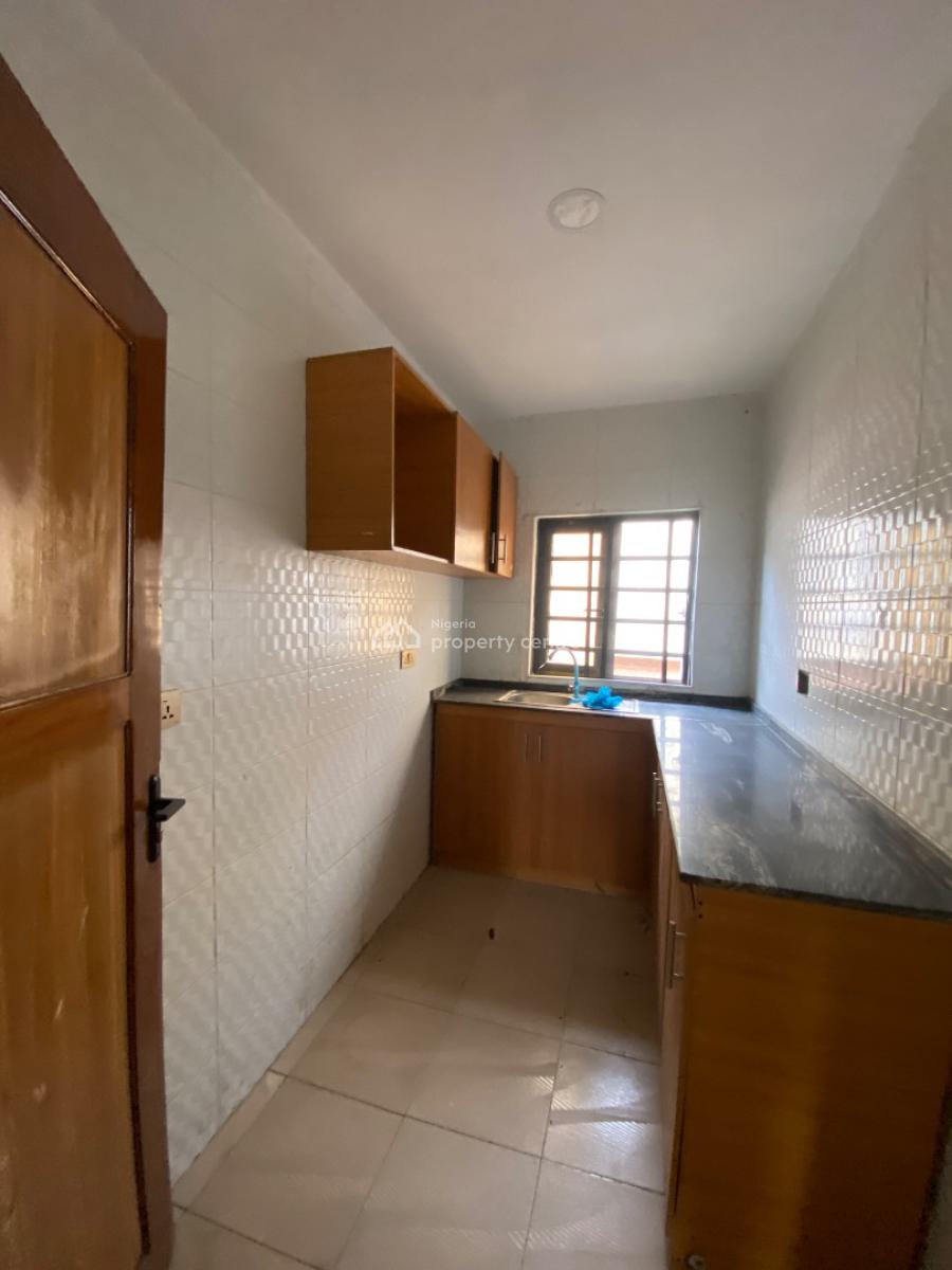 Spacious Sharp 2 Bedroom Apartment Upstairs, Ogidan, Sangotedo, Ajah, Lagos, Flat / Apartment for Rent