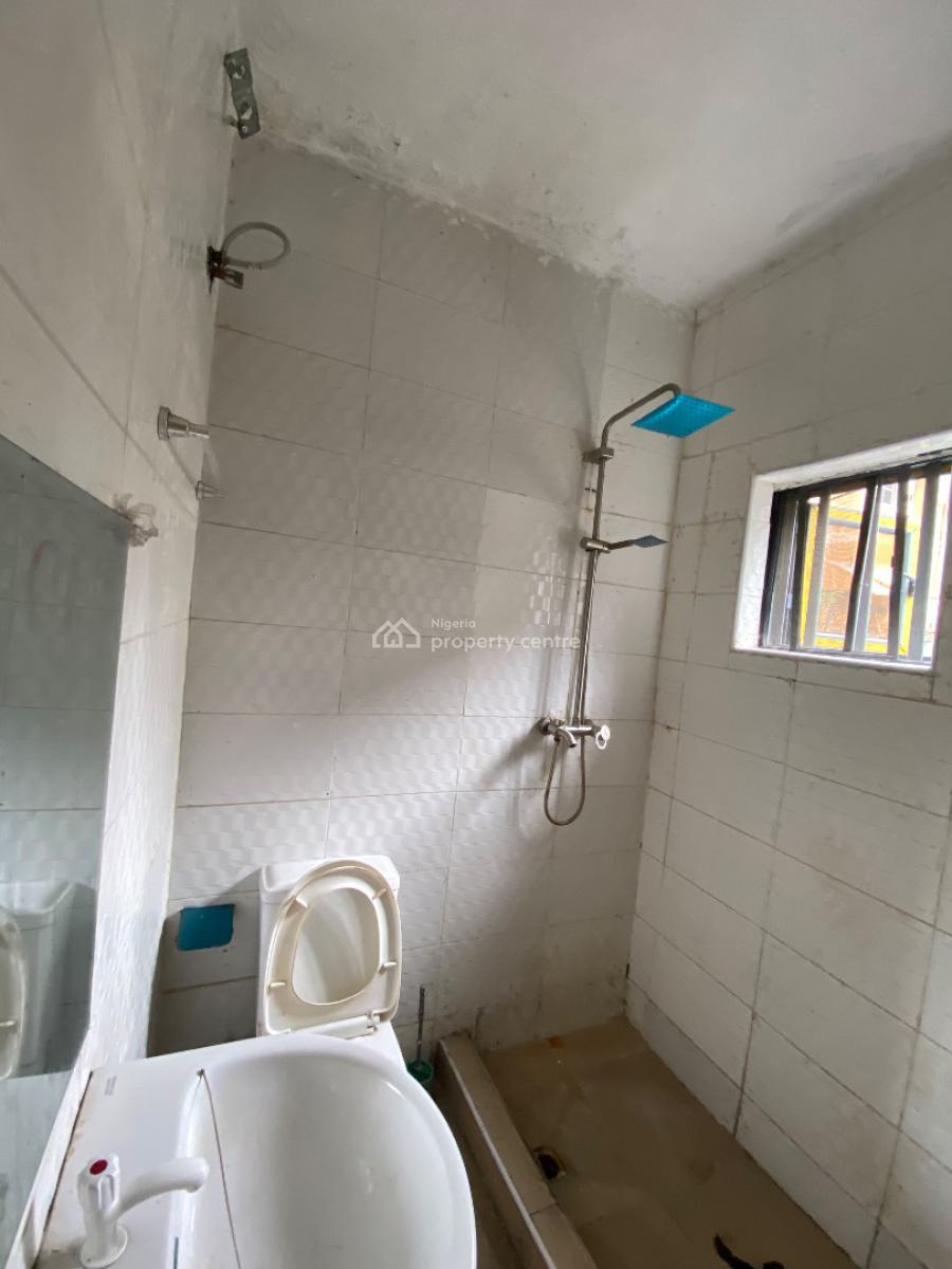 Spacious Sharp 2 Bedroom Apartment Upstairs, Ogidan, Sangotedo, Ajah, Lagos, Flat / Apartment for Rent