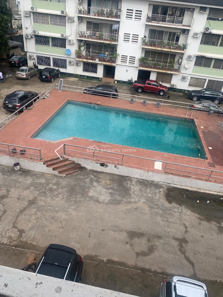 Well Maintained 3 Bedrooms Flat, Ikeja Gra, Ikeja, Lagos, Flat / Apartment for Rent