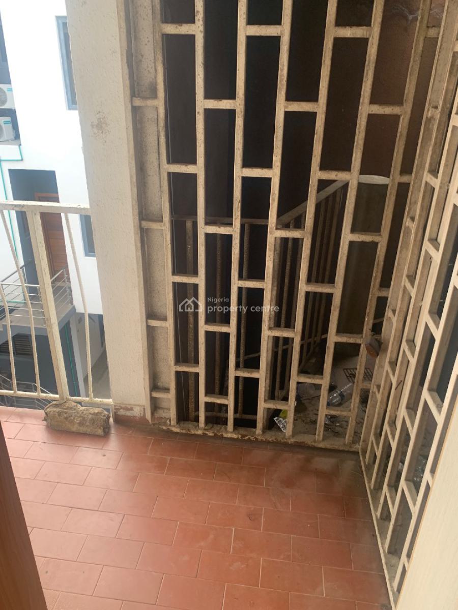 Well Maintained 3 Bedrooms Flat, Ikeja Gra, Ikeja, Lagos, Flat / Apartment for Rent