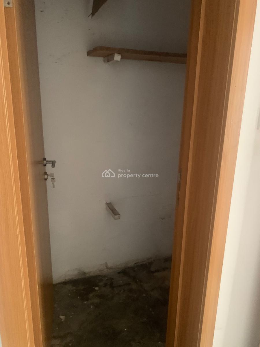 Well Maintained 3 Bedrooms Flat, Ikeja Gra, Ikeja, Lagos, Flat / Apartment for Rent