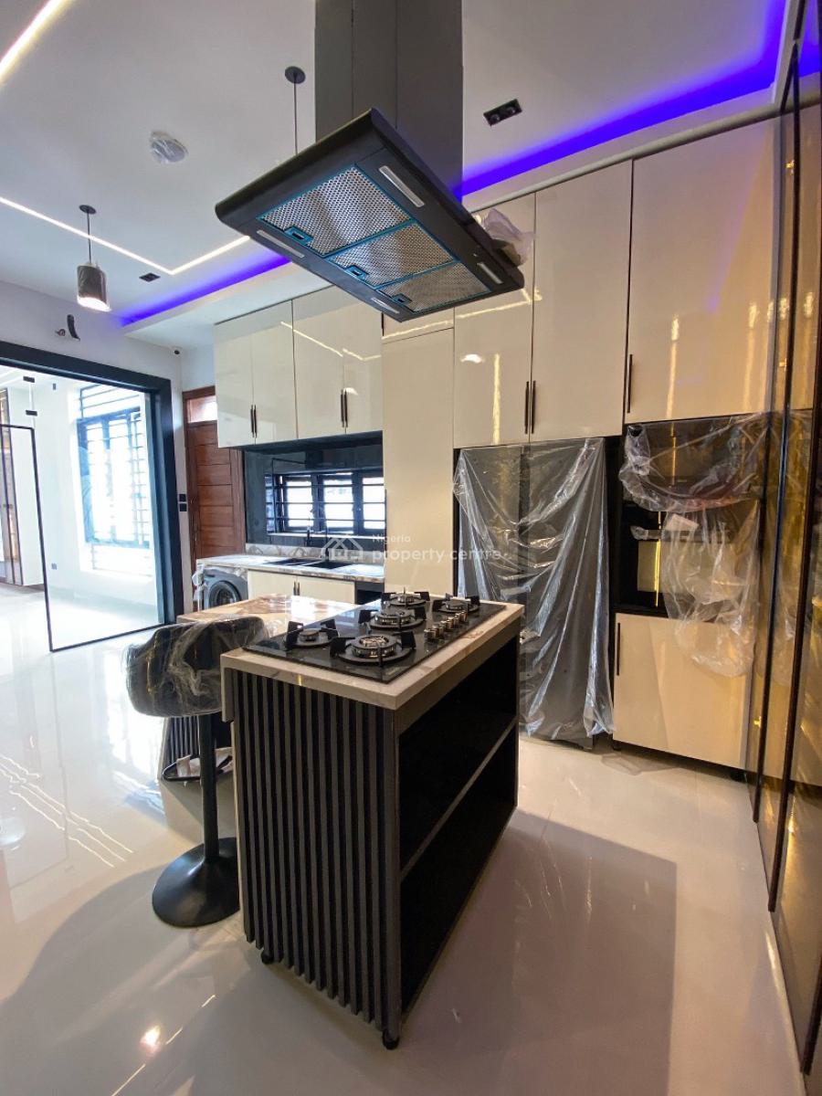 5 Bedroom Fully Detached Duplex with Bq, Ikota, Lekki, Lagos, Detached Duplex for Sale