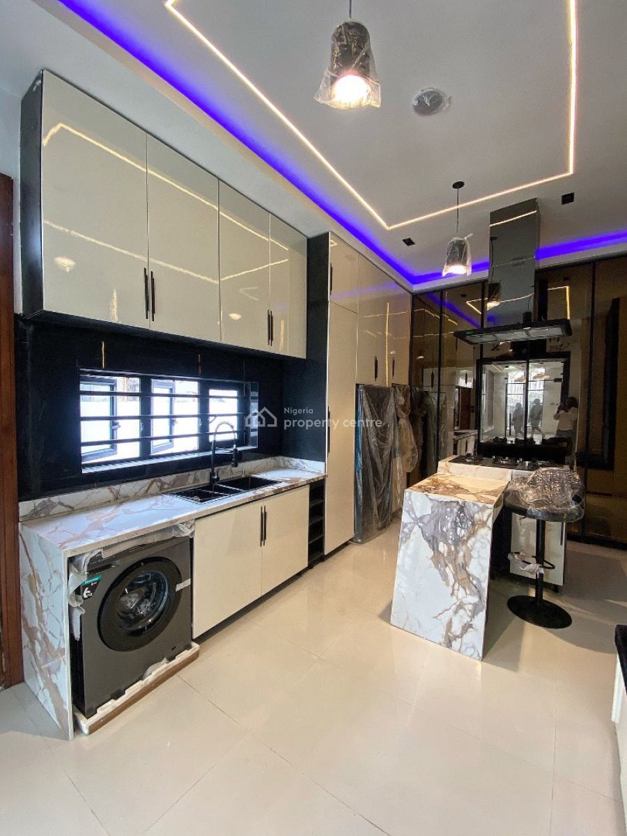5 Bedroom Fully Detached Duplex with Bq, Ikota, Lekki, Lagos, Detached Duplex for Sale