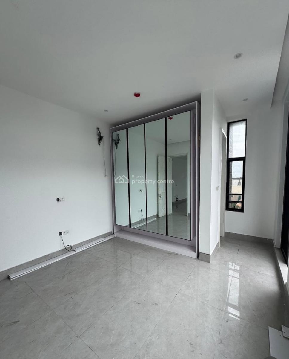 Brand  New 3 Bedroom Apartment, Lekki Phase 1, Lekki, Lagos, Flat / Apartment for Rent