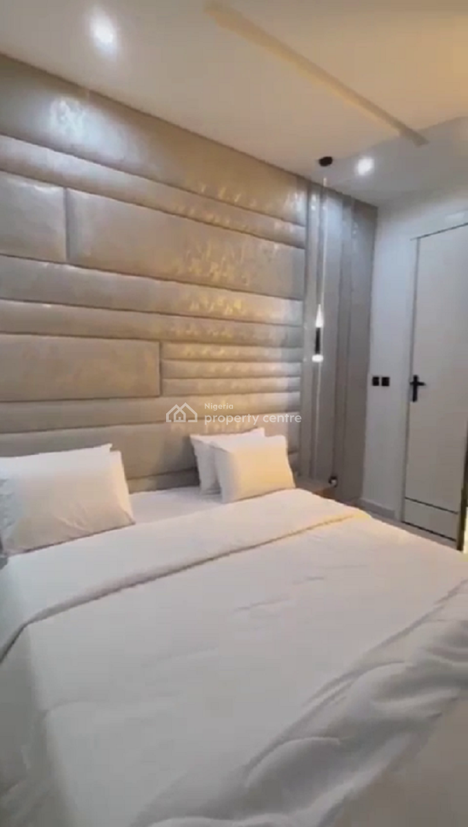 Nicely Furnished 2 Bedroom Apartment, Lekki Phase 1, Lekki, Lagos, Flat / Apartment Short Let