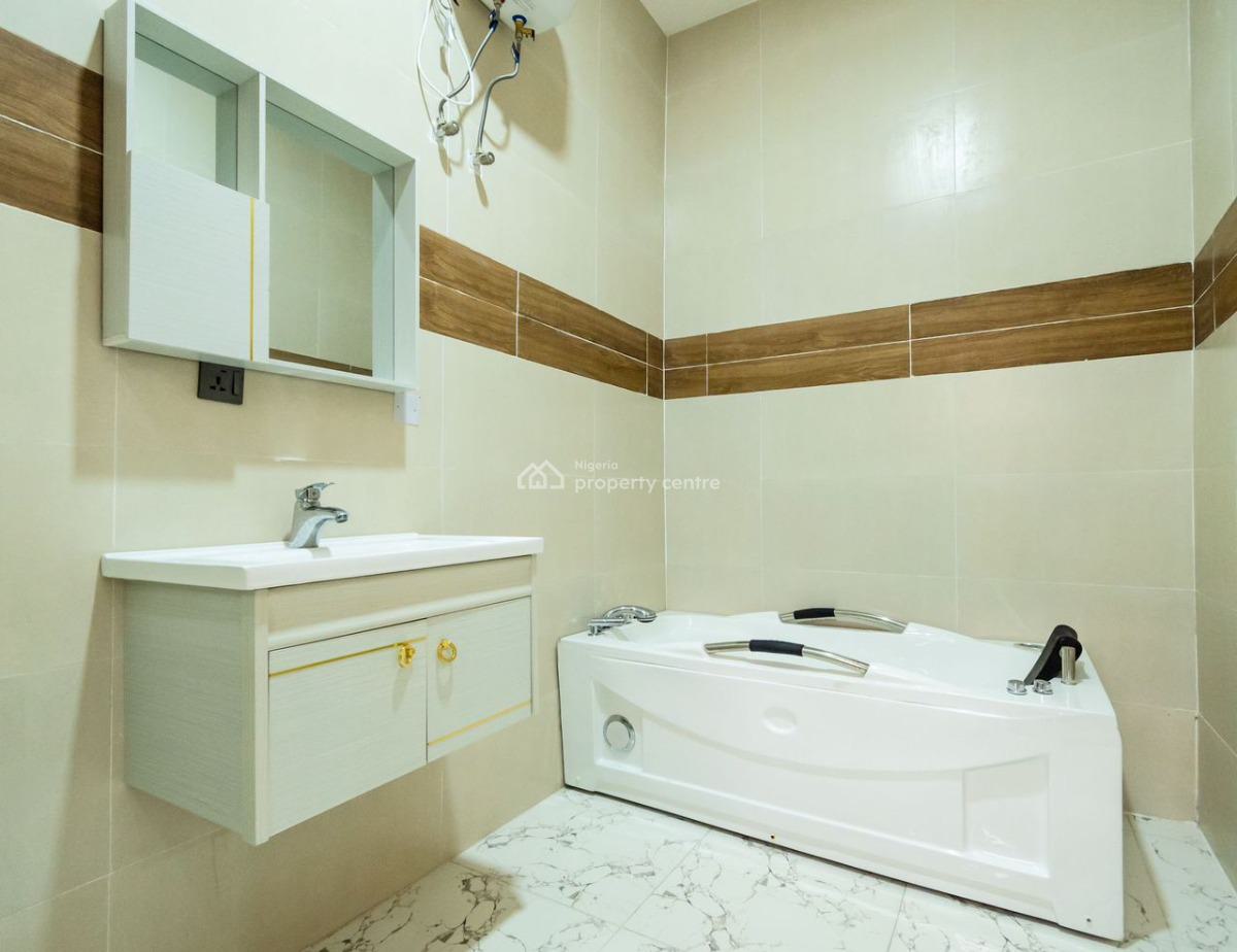 Nicely Furnished 4 Bedroom Apartment, Orchid, Lekki, Lagos, Flat / Apartment Short Let