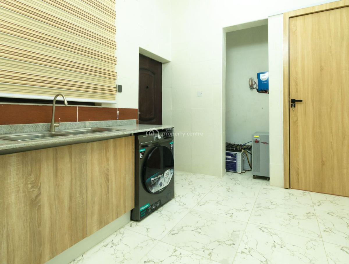 Nicely Furnished 4 Bedroom Apartment, Orchid, Lekki, Lagos, Flat / Apartment Short Let