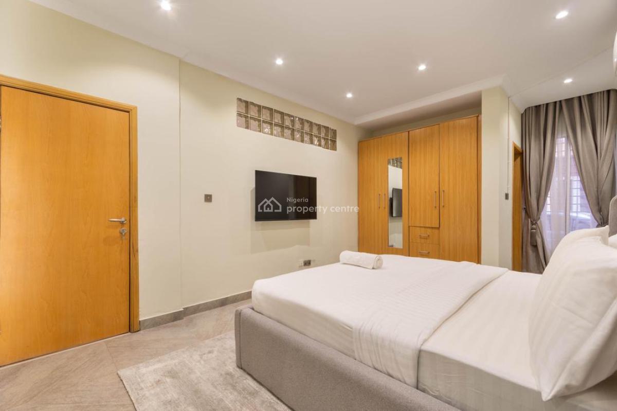 Luxury One Bedroom Apartment with Swimming Pool and Gym, Lekki Phase 1, Lekki, Lagos, Mini Flat (room and Parlour) Short Let