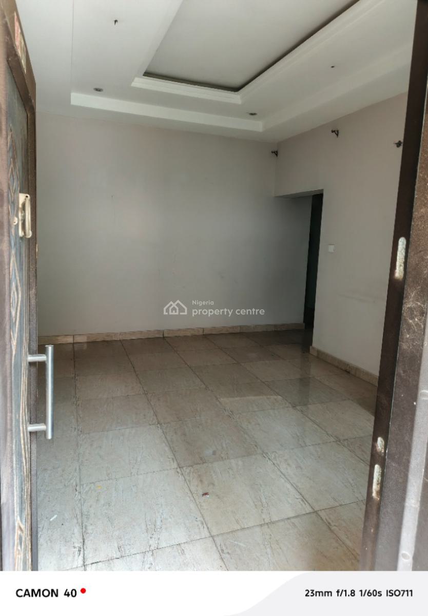 Spacious 4 Bedroom Duplex with Bq, Idu Inside in Estate, Idu Industrial, Abuja, Semi-detached Duplex for Rent