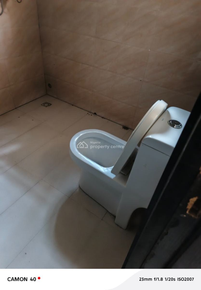 Spacious 4 Bedroom Duplex with Bq, Idu Inside in Estate, Idu Industrial, Abuja, Semi-detached Duplex for Rent