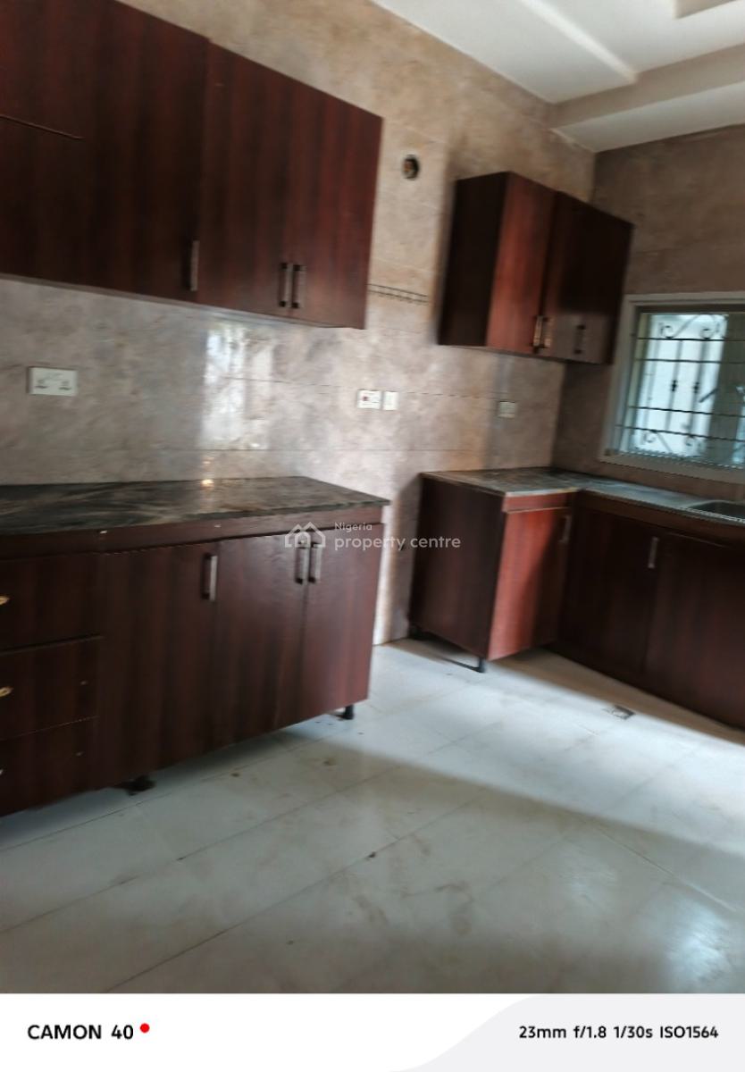 Spacious 4 Bedroom Duplex with Bq, Idu Inside in Estate, Idu Industrial, Abuja, Semi-detached Duplex for Rent