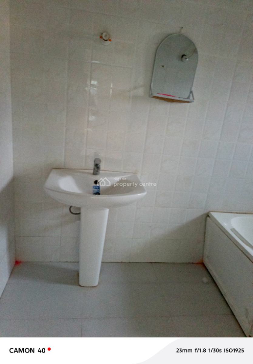 Spacious 4 Bedroom Duplex with Bq, Idu Inside in Estate, Idu Industrial, Abuja, Semi-detached Duplex for Rent
