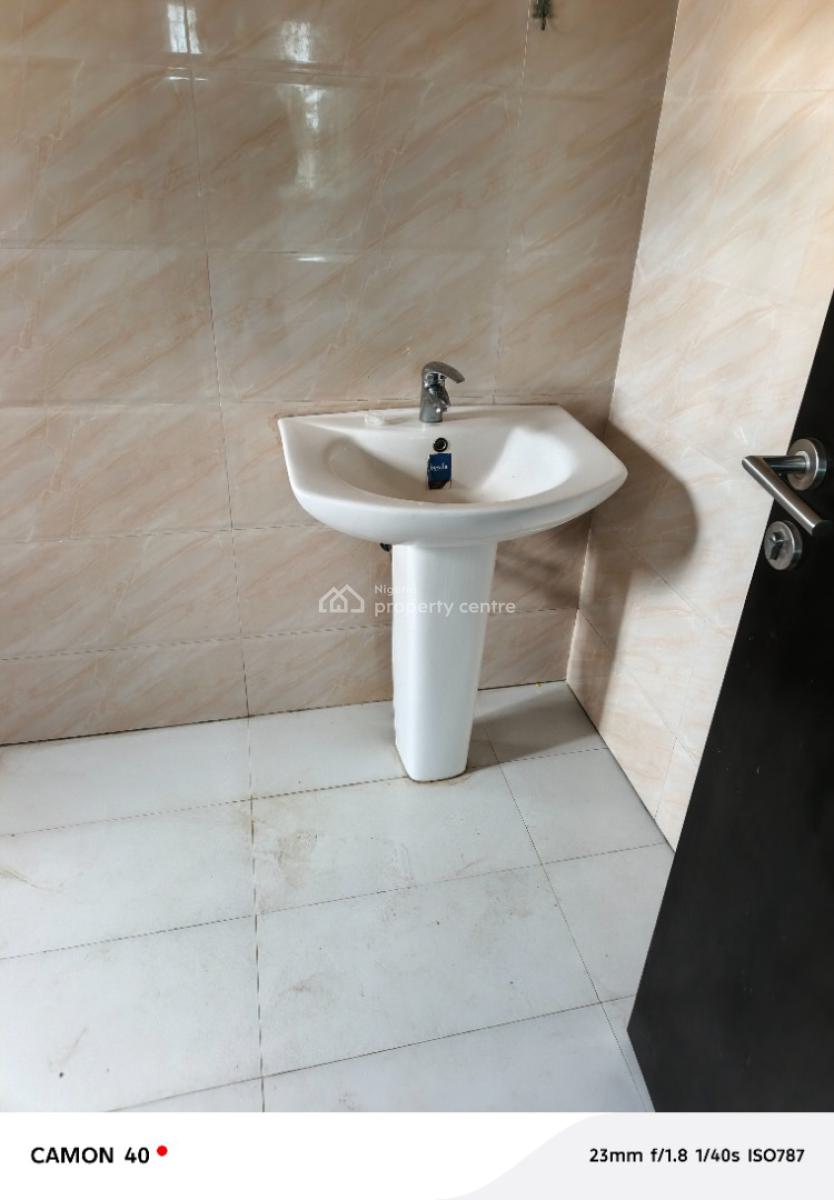 Spacious 4 Bedroom Duplex with Bq, Idu Inside in Estate, Idu Industrial, Abuja, Semi-detached Duplex for Rent