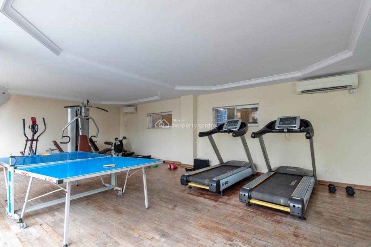 Beautiful One Bedroom Apartment with Swimming Pool and Gym, Lekki Phase 1, Lekki, Lagos, Flat / Apartment Short Let