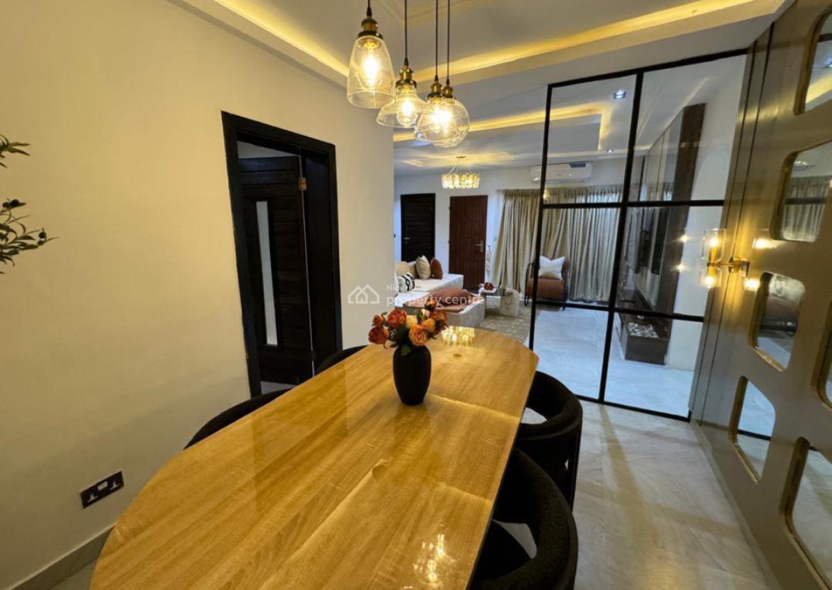 Luxury 2 Bedroom Apartment, Freedom Way, Lekki Phase 1, Lekki, Lagos, Flat / Apartment Short Let