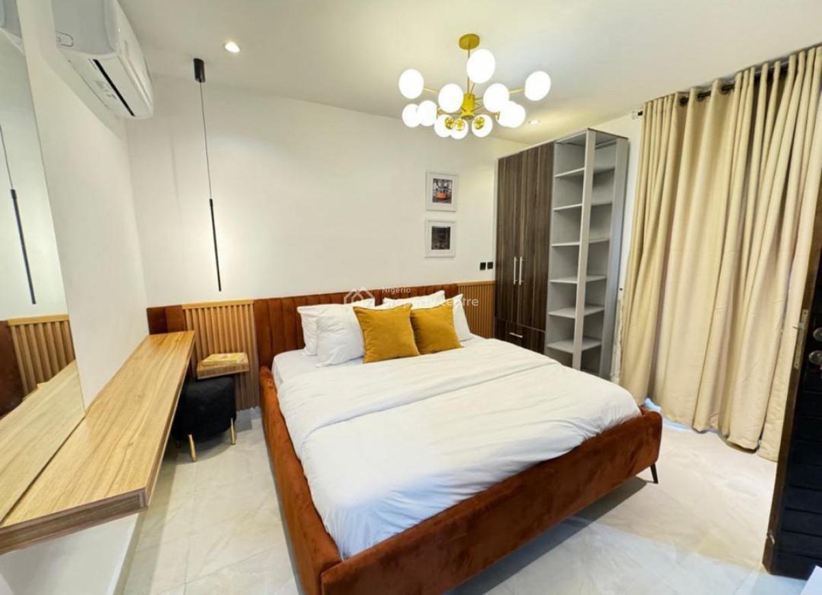 Luxury 2 Bedroom Apartment, Freedom Way, Lekki Phase 1, Lekki, Lagos, Flat / Apartment Short Let