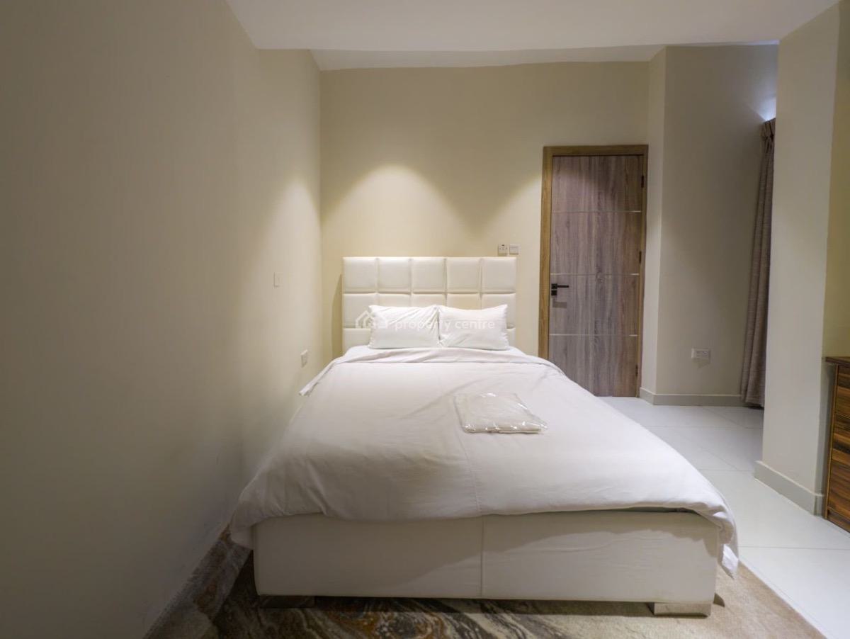 Oceanview One Bedroom Apartment with Rooftop Swimming Pool and Gym, Bosun Adekoya Street, Victoria Island (vi), Lagos, Flat / Apartment Short Let