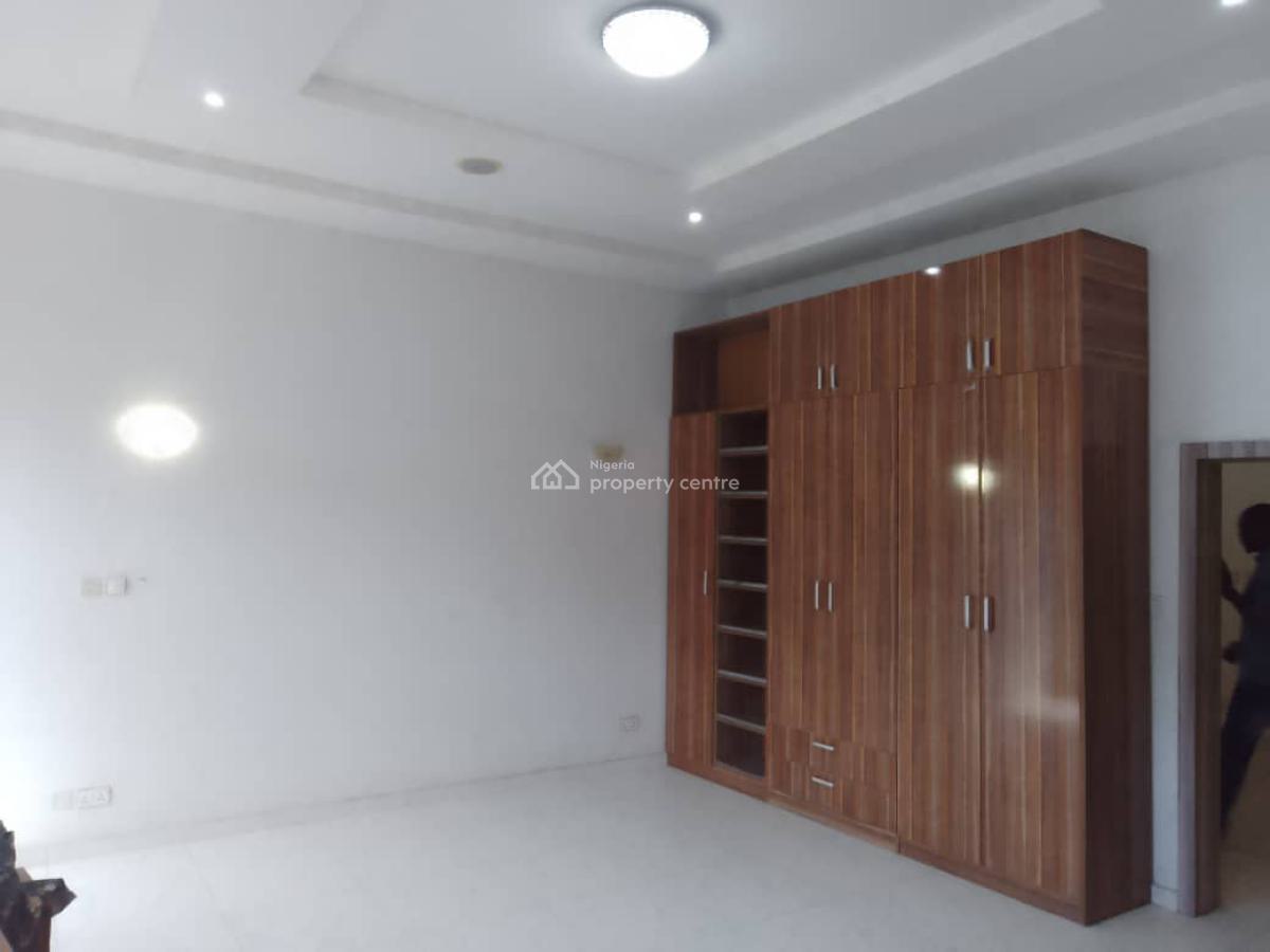 4 Bedroom Terrace Duplex with Football Field + Swimming Pool, Chevron, Lekki, Lagos, Terraced Duplex for Sale