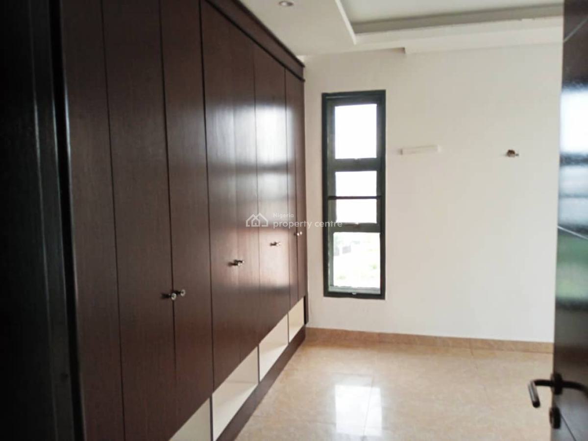 Fully Serviced Lovely 4 Bedroom Maisonette with Bq, Banana Island, Ikoyi, Lagos, Flat / Apartment for Rent