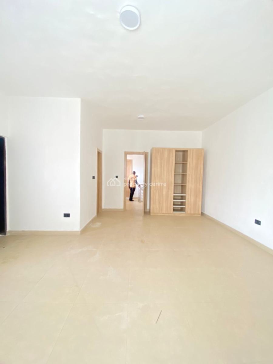 Exquisitely Built 2 Bedroom  Maisonette, Off Mobil Road, Ilaje, Ajah, Lagos, Flat / Apartment for Rent