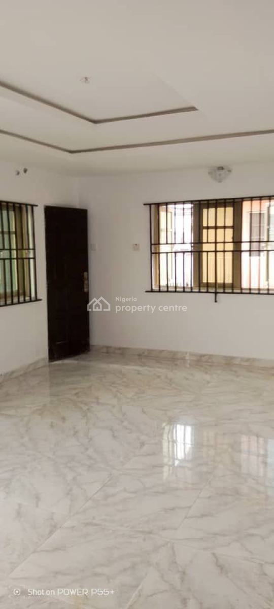 Lovely 3 Bedroom Flat, Akoka, Yaba, Lagos, Flat / Apartment for Rent