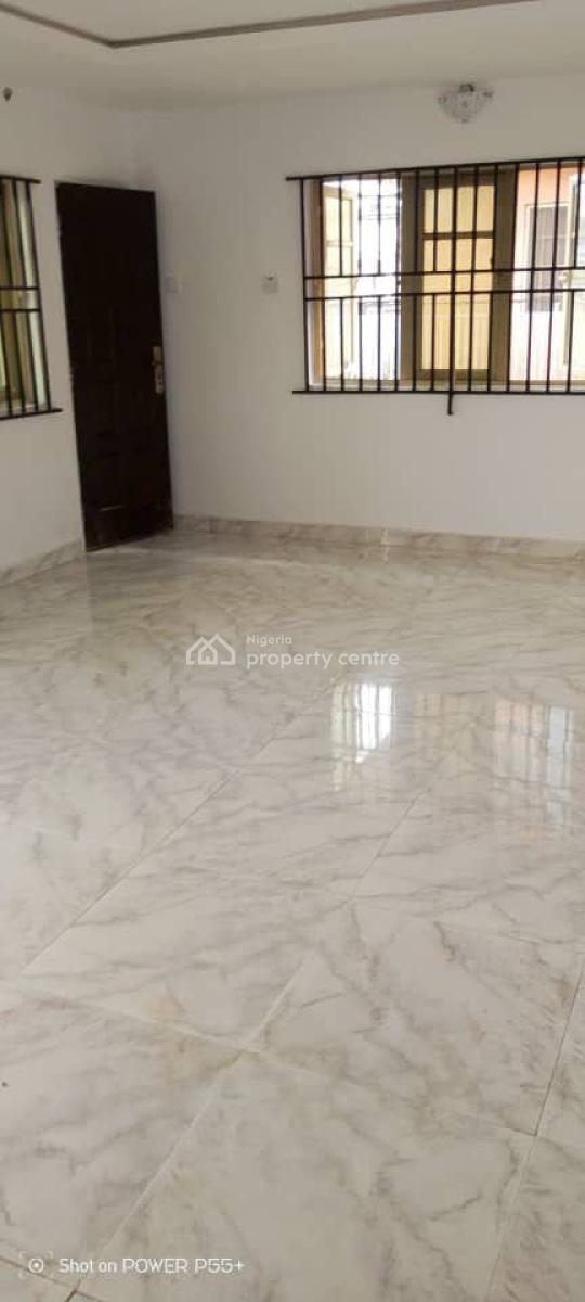 Lovely 3 Bedroom Flat, Akoka, Yaba, Lagos, Flat / Apartment for Rent