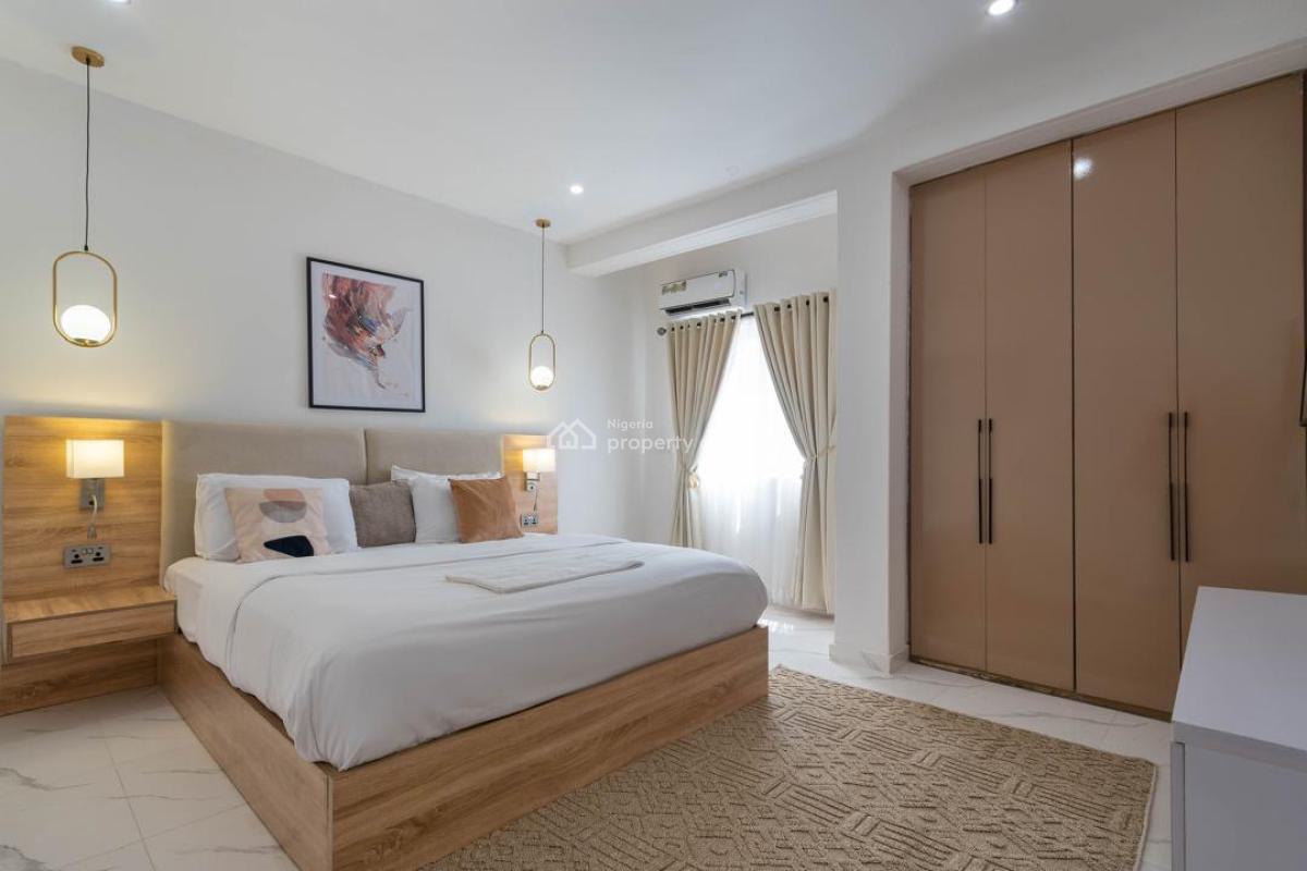 Waterfront 4 Bedroom Apartment with Swimming Pool, Gym and Snooker, Westron Court, Off Admiralty Road, Lekki Phase 1, Lekki, Lagos, Flat / Apartment Short Let