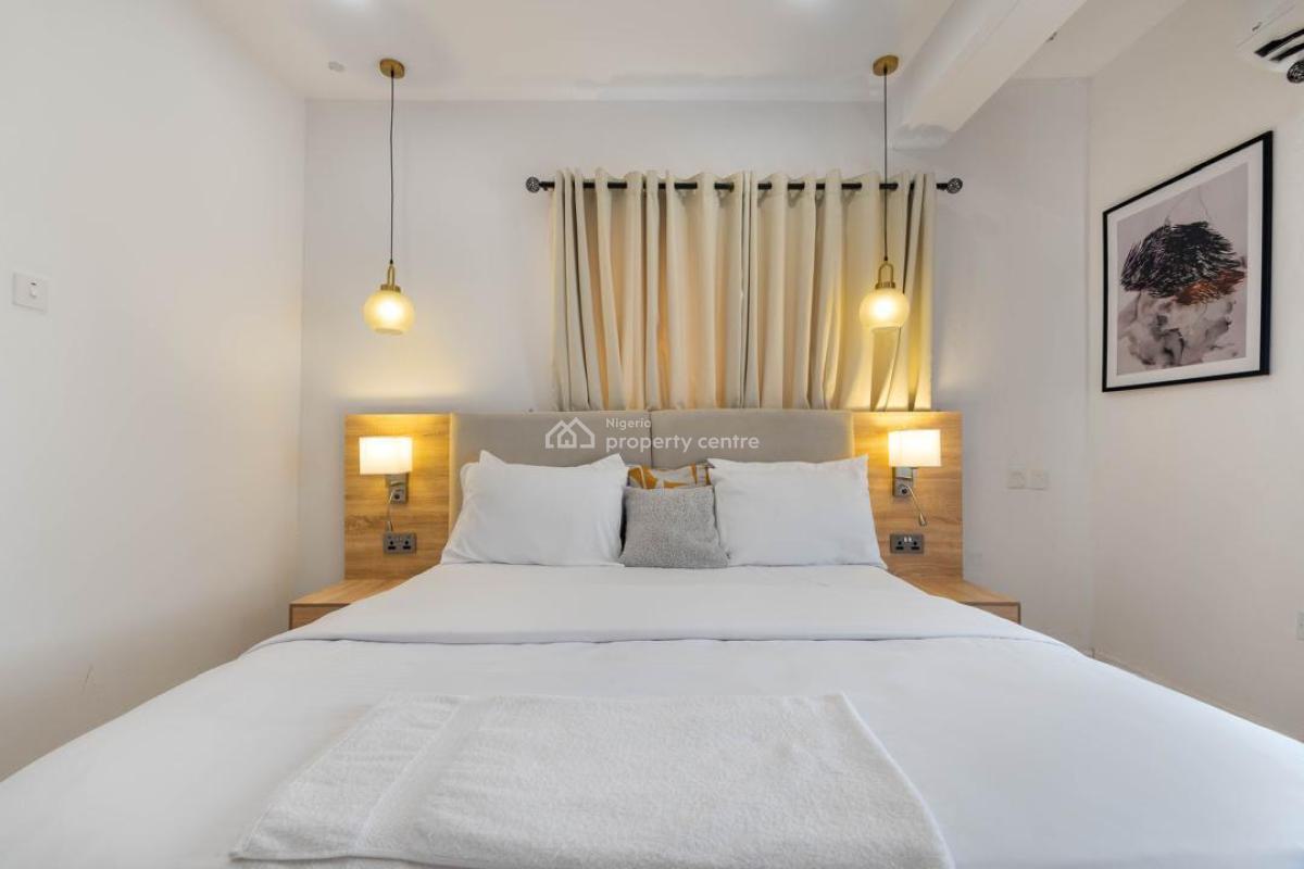 Waterfront 4 Bedroom Apartment with Swimming Pool, Gym and Snooker, Westron Court, Off Admiralty Road, Lekki Phase 1, Lekki, Lagos, Flat / Apartment Short Let