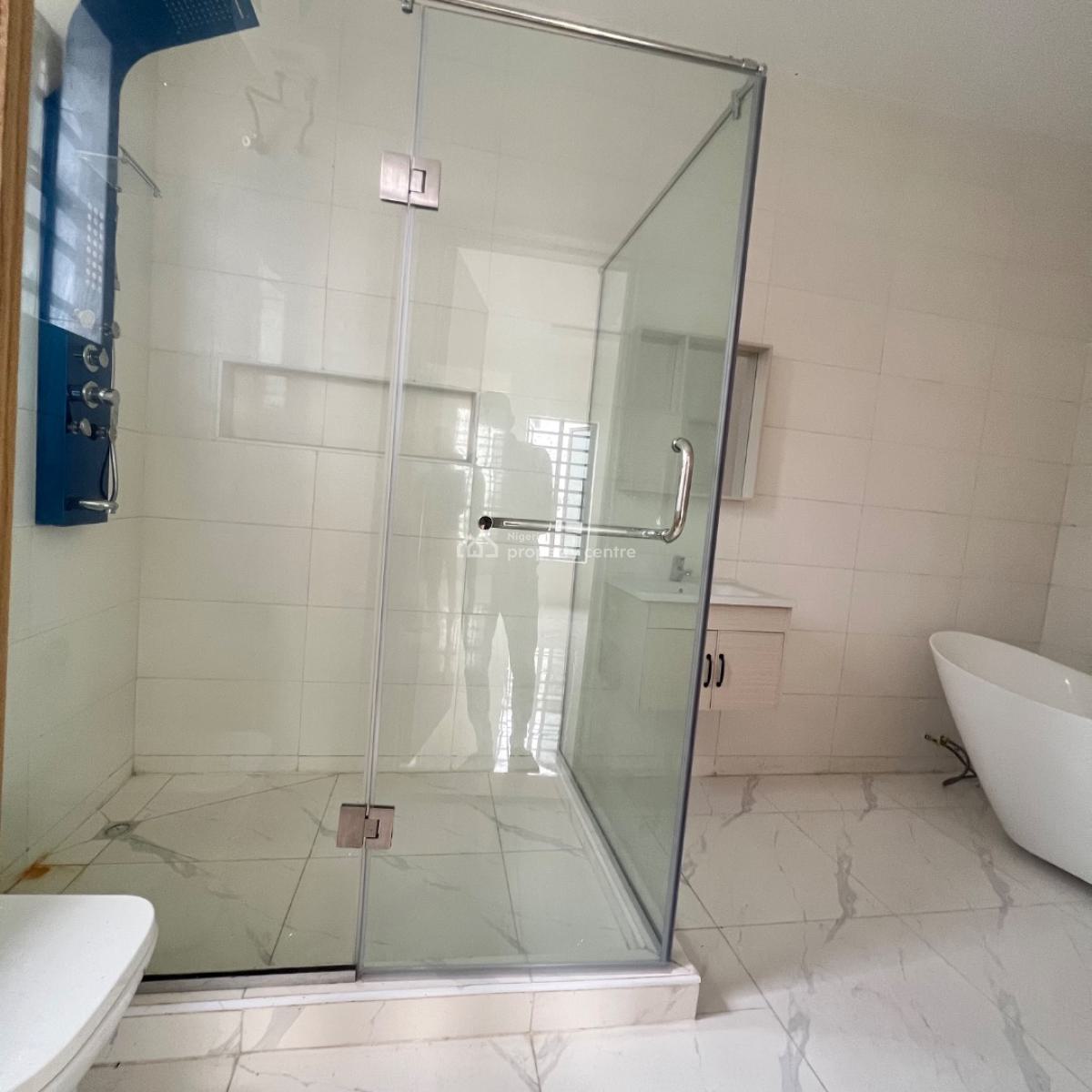4 Bedrooms & Bq, Ikota, Lekki, Lagos, Semi-detached Duplex for Sale