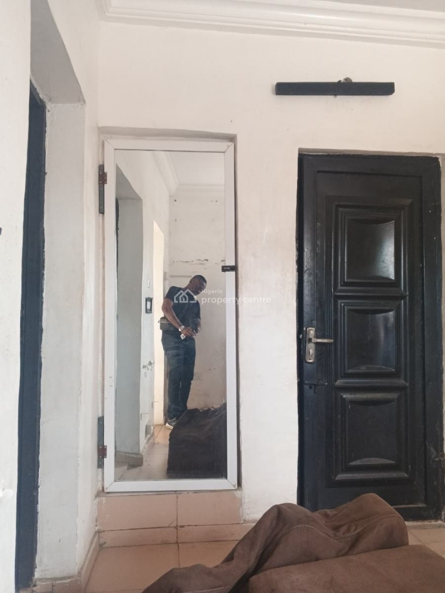 Mini Flat Available in a Serene Area, Alagomeji, Yaba, Lagos, Mini Flat (room and Parlour) for Rent