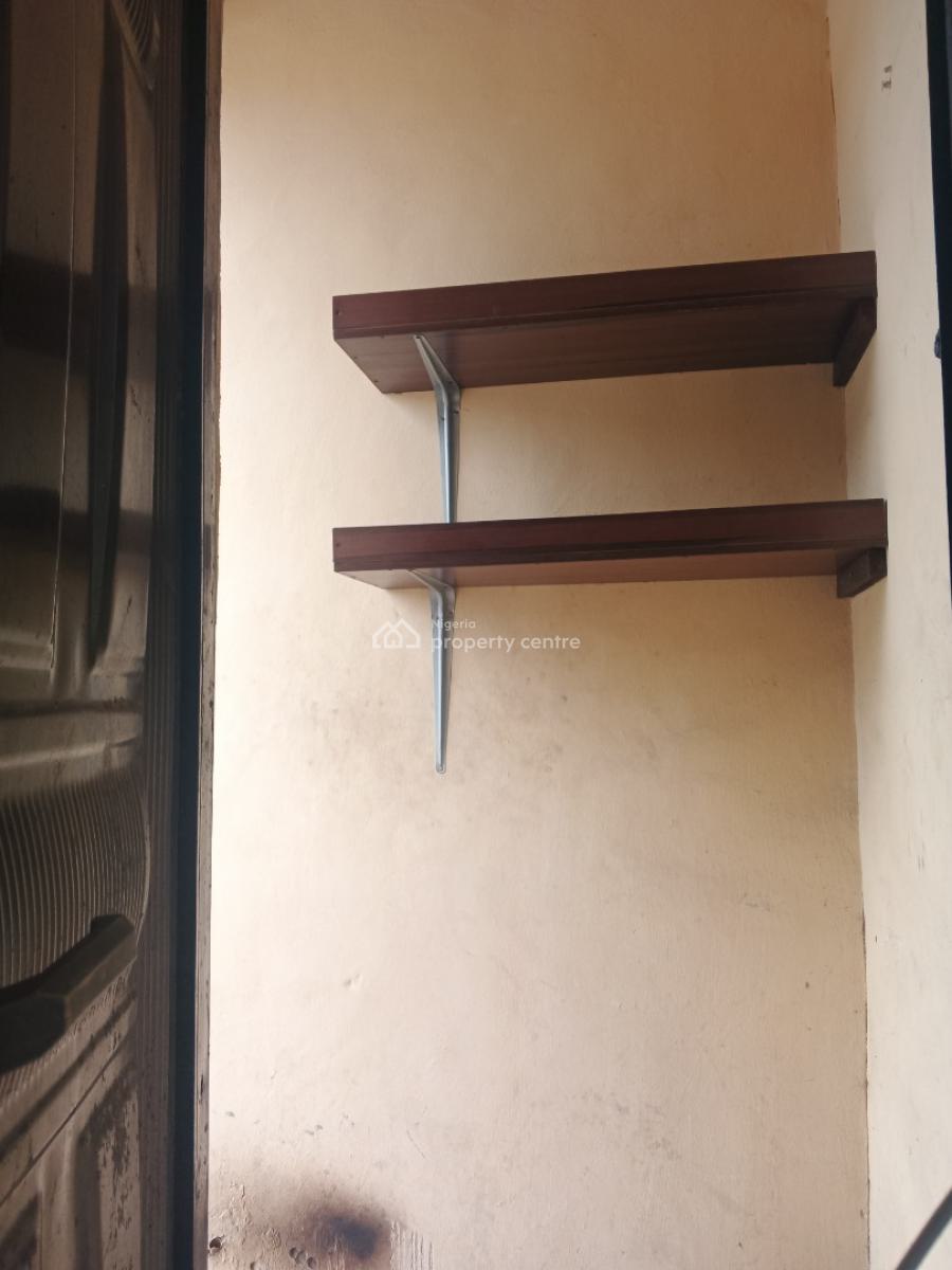 Mini Flat Available in a Serene Area, Alagomeji, Yaba, Lagos, Mini Flat (room and Parlour) for Rent