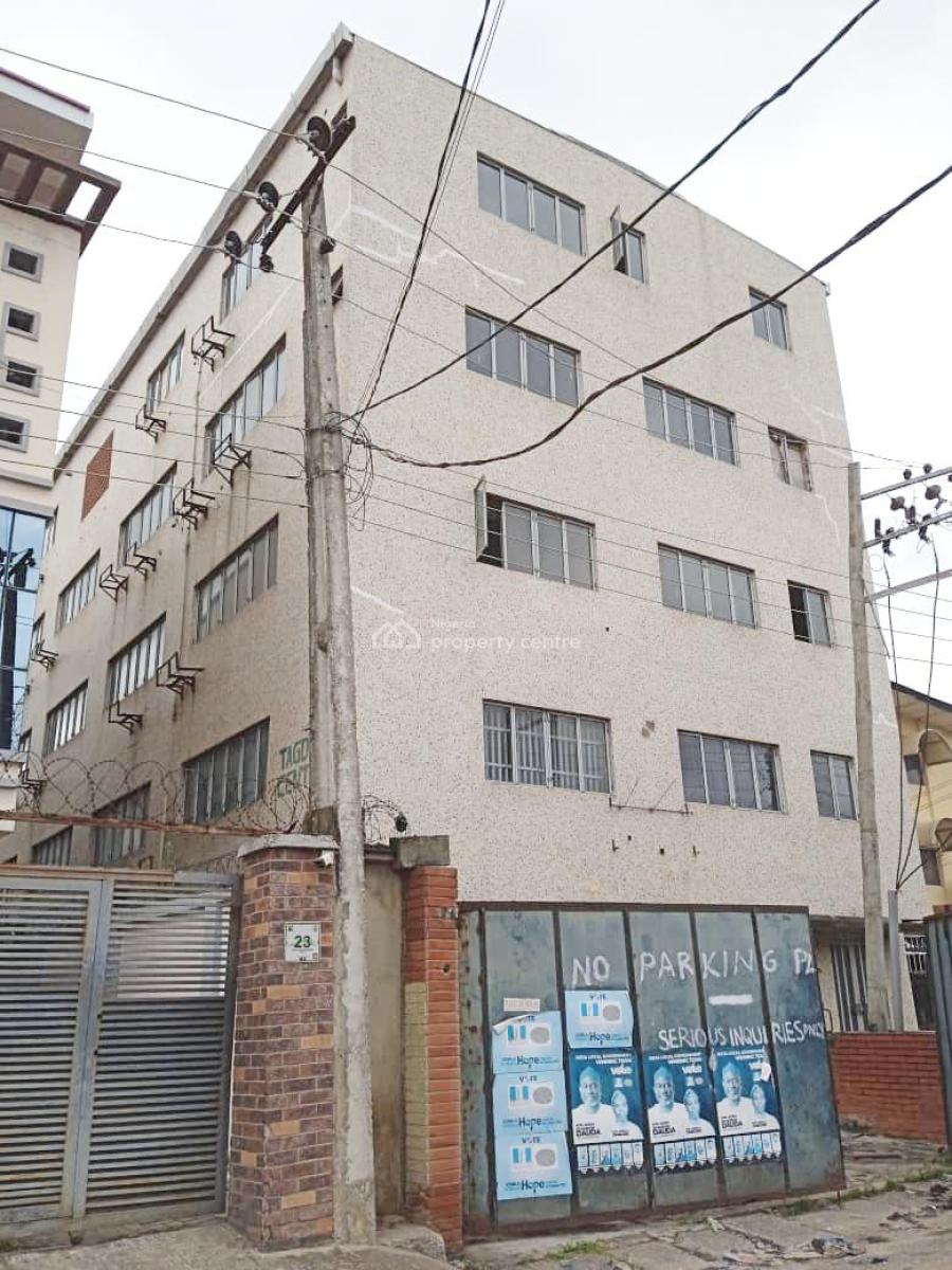 Well Maintained Vacant 4th Floor Office, Opebi, Ikeja, Lagos, Office Space for Sale